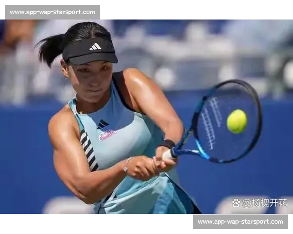 温网激战！王欣瑜强势晋级，下轮 CCTV5 直播，一起为中国金花助威！