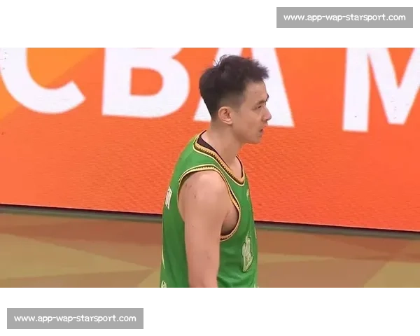 男篮集训再调整：赵维伦因学分离队，张镇麟伤退，郭士强或启用赵继伟 + 王俊杰