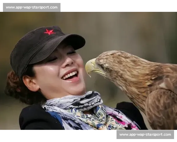 拉齐奥正式驱逐前训鹰师:露骨视频丑闻后终场法律拉锯战